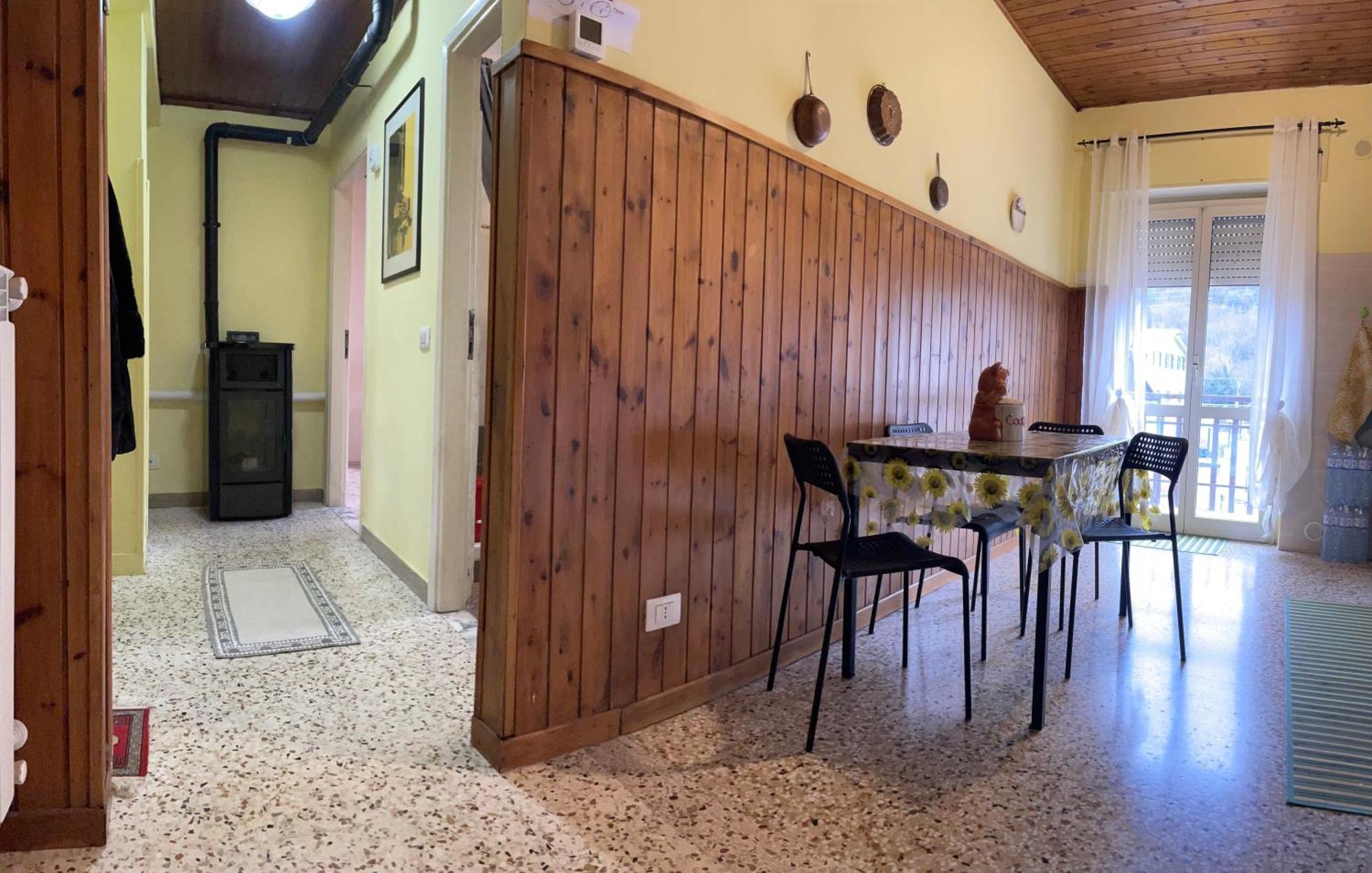 Al Campanile Centro Storico Ampio Luminoso E Panoramico Appartamento Trilocale Carsoli Exterior foto
